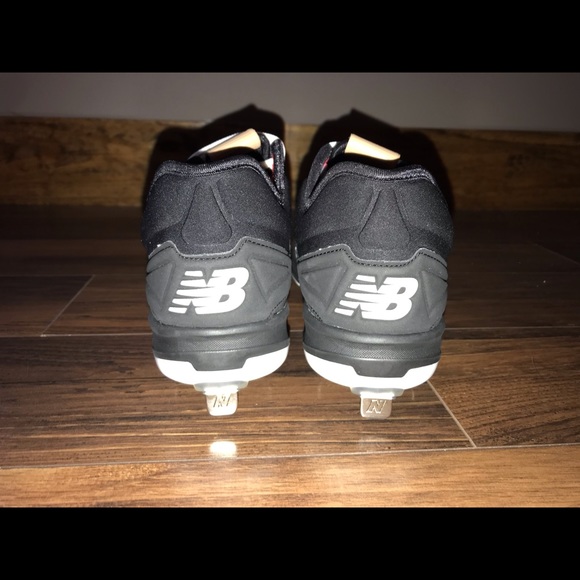 BRAND NEW MENS NEW BALANCE METAL CLEATS - Picture 3 of 5